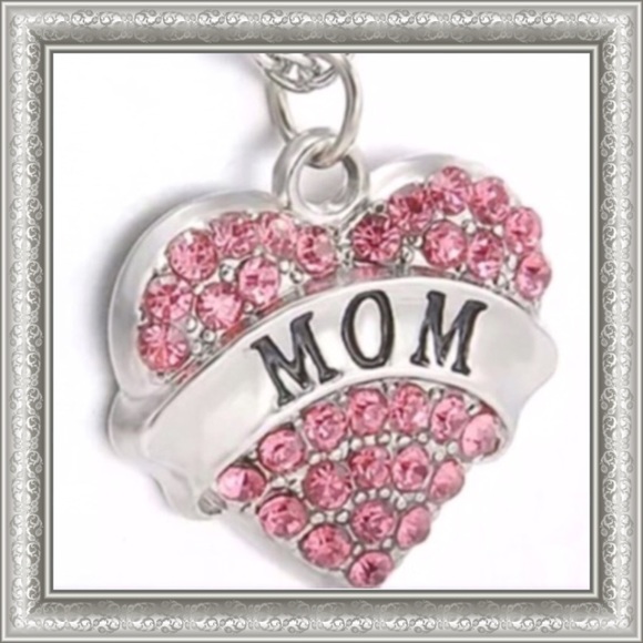 Mom Necklace - Picture 4 of 6